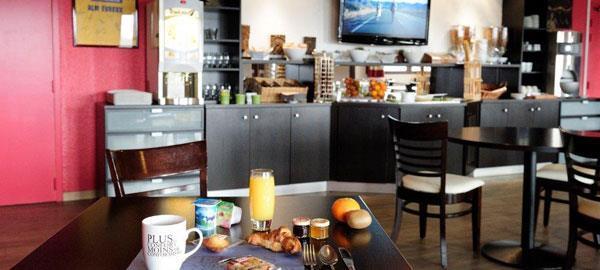 Kyriad Evreux - Netreville Restaurang bild