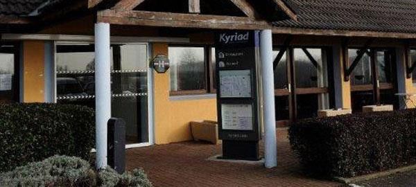 Kyriad Evreux - Netreville Exteriör bild